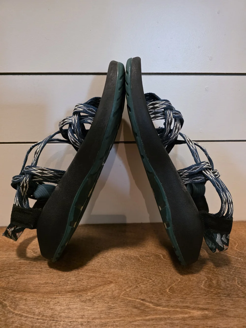 Chaco ZX2 Classic Women's Sandals Size 8 - Teal/Blue Geometric